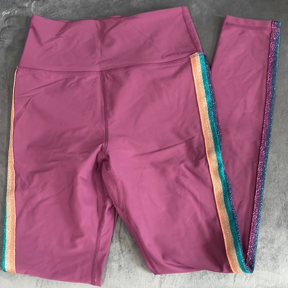Wildberry/ purple 7/8 legging with stripe down side - Picture 2 of 7